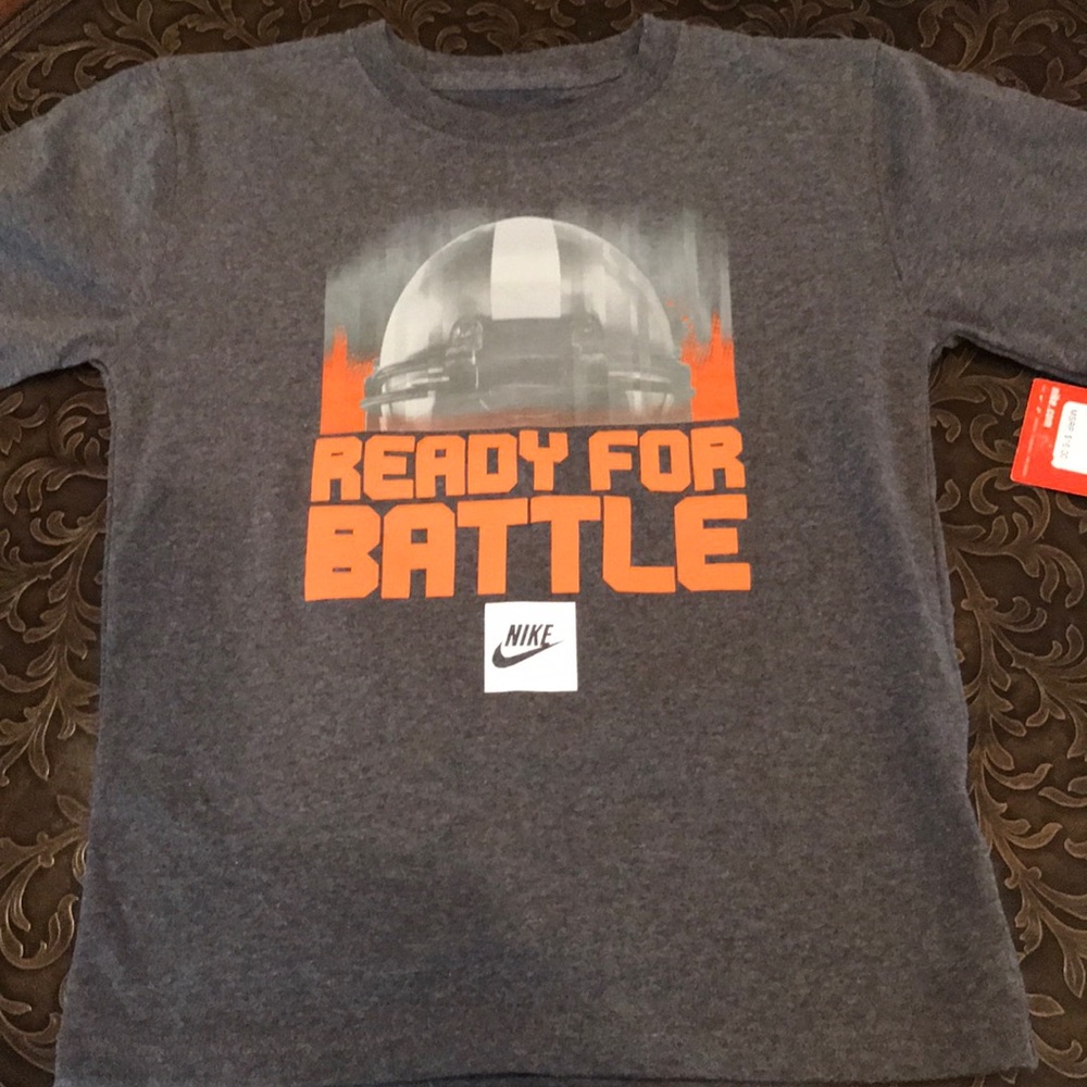 Boys Nike T-shirt